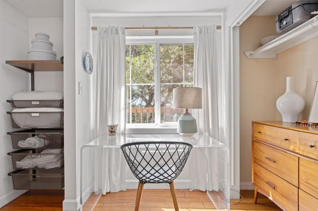 1167 Ridgeway DR, Austin, TX 78702