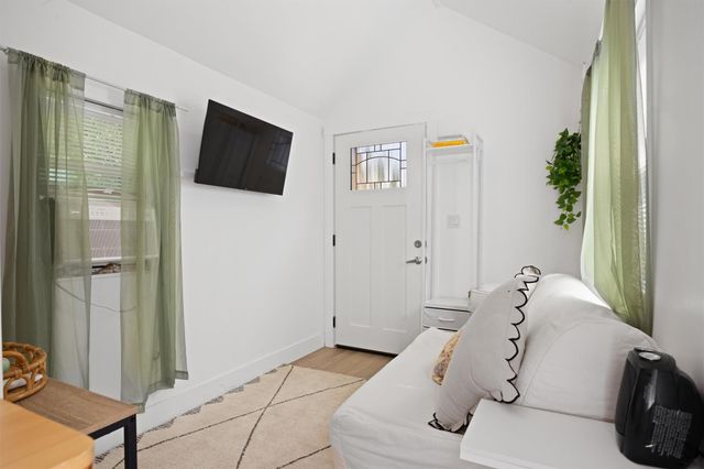 1167 Ridgeway DR, Austin, TX 78702