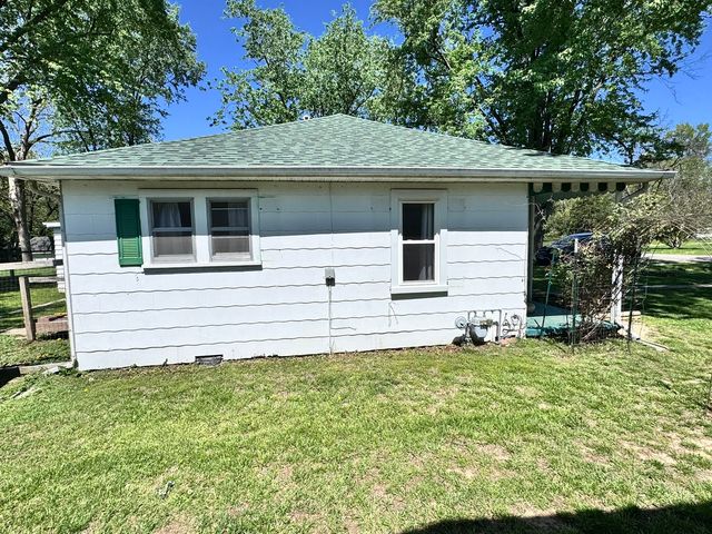 405 Penfield Street, Odin, IL 62870