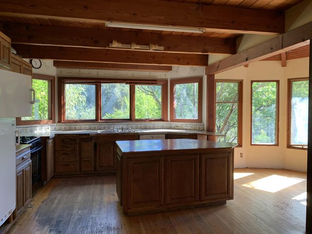 123 Cider Lane, Ettersburg, CA 95542