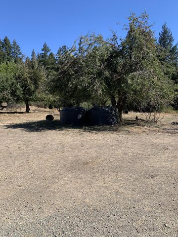 123 Cider Lane, Ettersburg, CA 95542