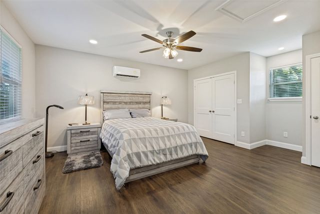810 S Bois D Arc Street, Forney, TX 75126