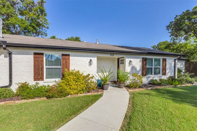 810 S Bois D Arc Street, Forney, TX 75126