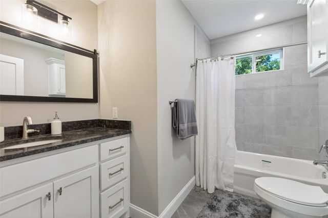 810 S Bois D Arc Street, Forney, TX 75126
