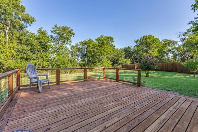 810 S Bois D Arc Street, Forney, TX 75126