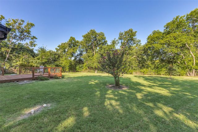 810 S Bois D Arc Street, Forney, TX 75126