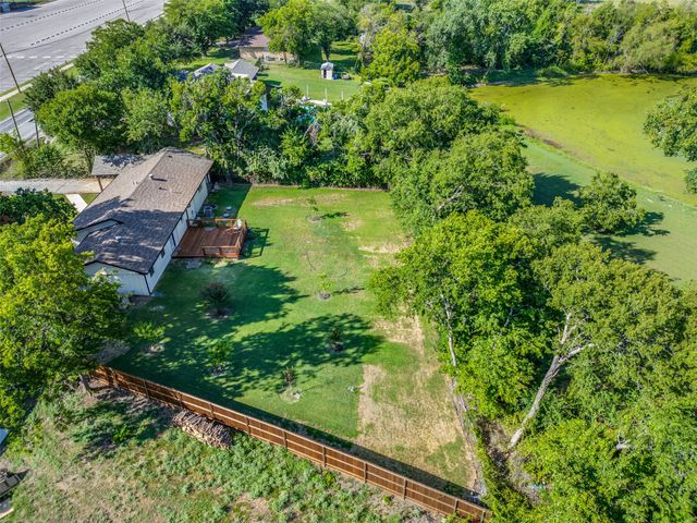 810 S Bois D Arc Street, Forney, TX 75126