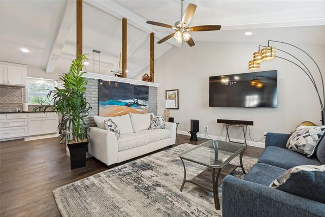 810 S Bois D Arc Street, Forney, TX 75126