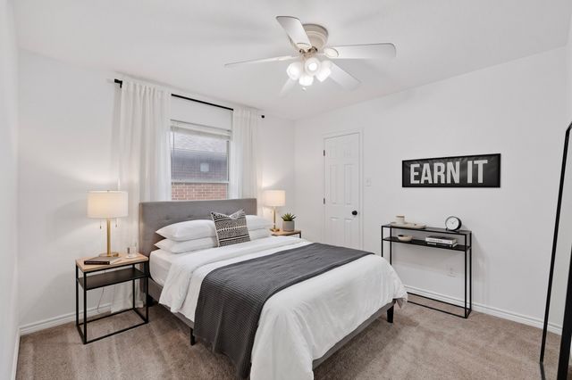 839 Evergreen Lane, Burleson, TX 76028