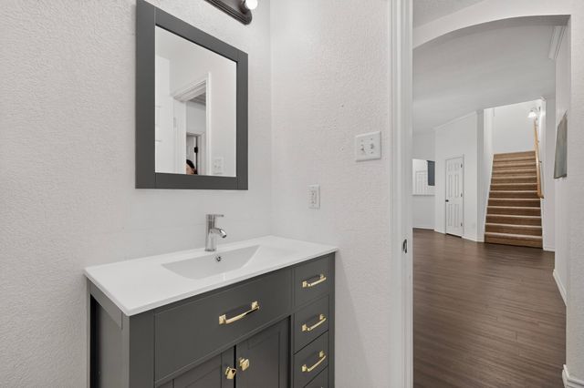 839 Evergreen Lane, Burleson, TX 76028