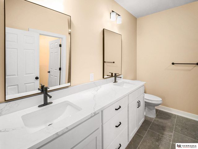 5800 SW Catalina Street, Lincoln, NE 68523