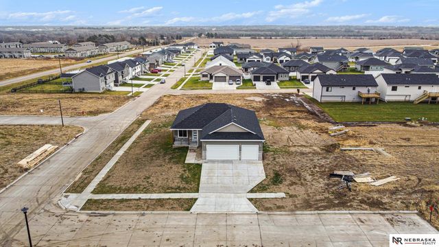 5800 SW Catalina Street, Lincoln, NE 68523