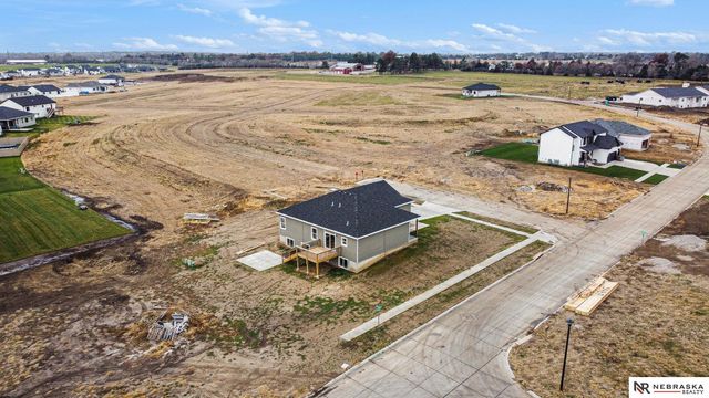 5800 SW Catalina Street, Lincoln, NE 68523