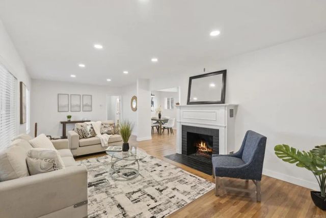 3860 Rogers Rd, Spring Valley, CA 91977