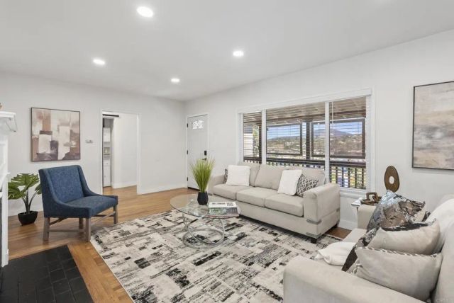 3860 Rogers Rd, Spring Valley, CA 91977