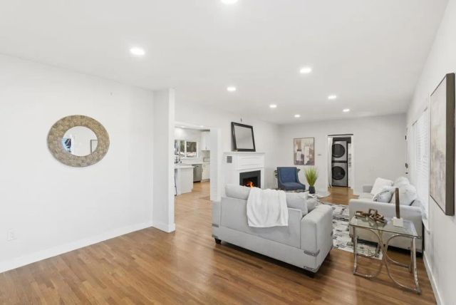 3860 Rogers Rd, Spring Valley, CA 91977