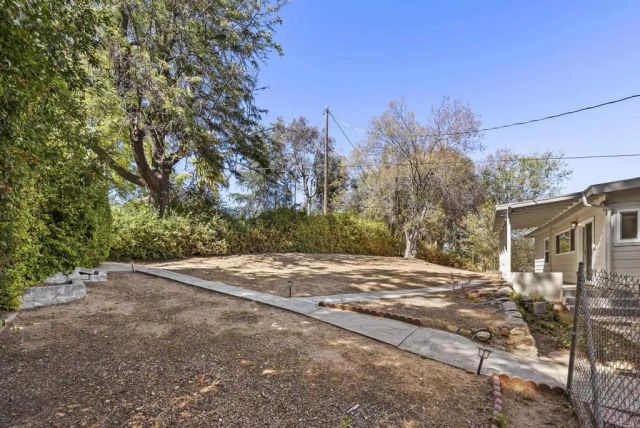 3860 Rogers Rd, Spring Valley, CA 91977