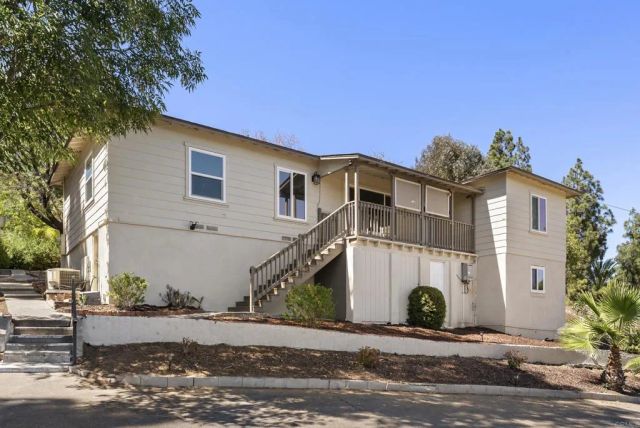 3860 Rogers Rd, Spring Valley, CA 91977