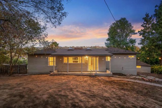 3860 Rogers Rd, Spring Valley, CA 91977