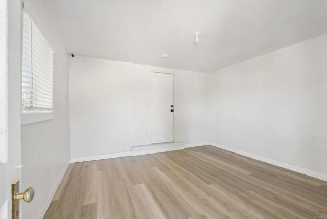 3860 Rogers Rd, Spring Valley, CA 91977