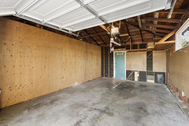 3860 Rogers Rd, Spring Valley, CA 91977