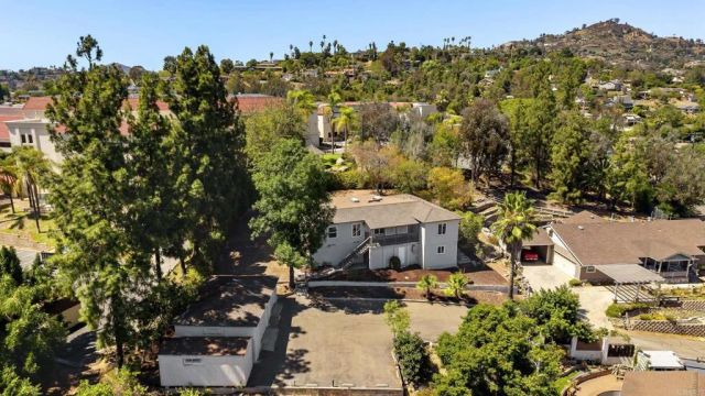 3860 Rogers Rd, Spring Valley, CA 91977