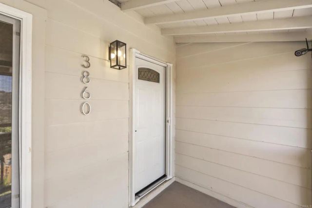 3860 Rogers Rd, Spring Valley, CA 91977