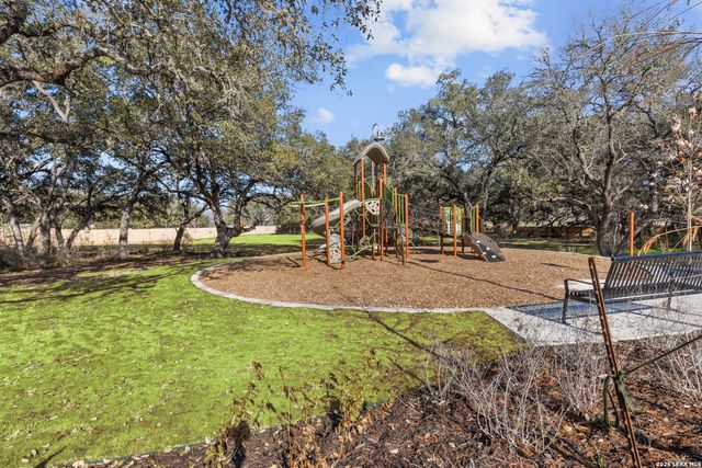 1029 River Wood, Seguin, TX 78155
