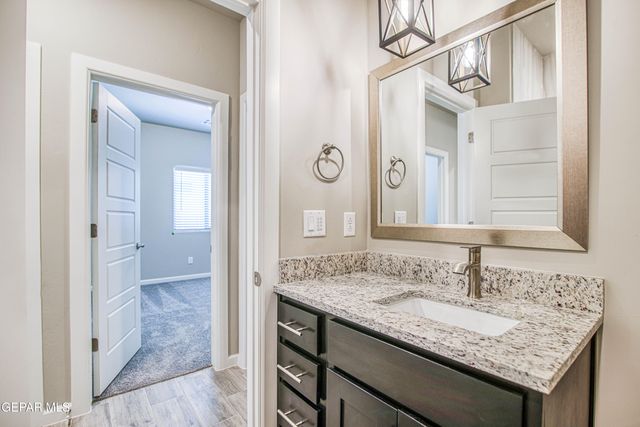 6050 TIN HILL Street, Santa Teresa, NM 88008