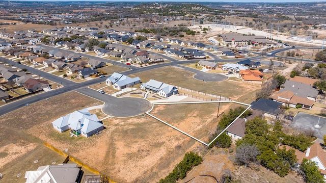 608 Gibson CT, Fredericksburg, TX 78624