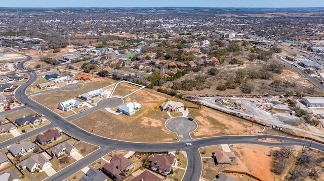 608 Gibson CT, Fredericksburg, TX 78624