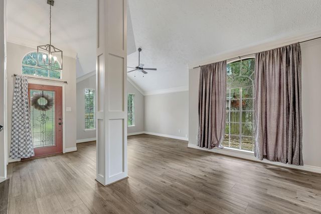 3031 Creek Manor Drive, Houston, TX 77339
