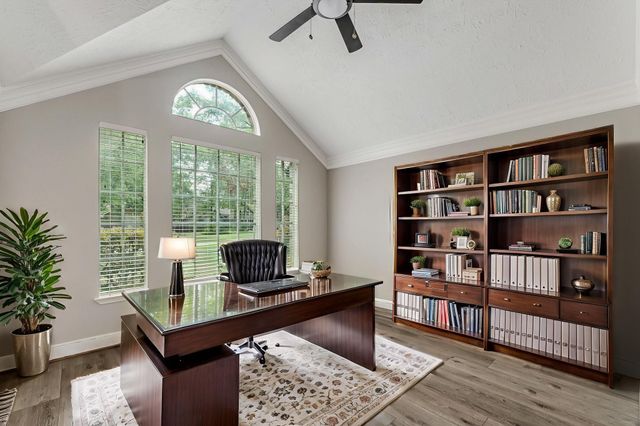 3031 Creek Manor Drive, Houston, TX 77339