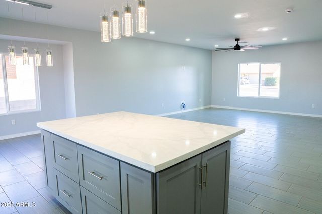 2016 E 13TH Street, Douglas, AZ 85607