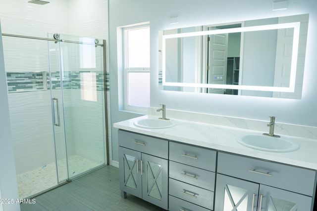 2016 E 13TH Street, Douglas, AZ 85607