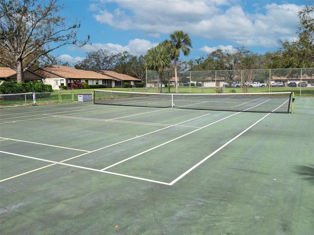 623 OAK HILL CIRCLE 28, Sarasota, FL 34232