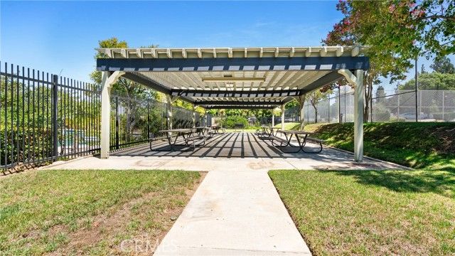 1598 Border Avenue H, Corona, CA 92882