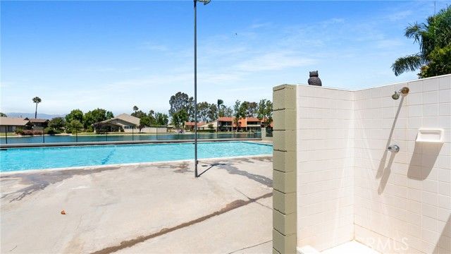 1598 Border Avenue H, Corona, CA 92882
