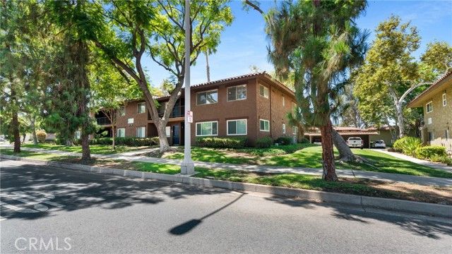 1598 Border Avenue H, Corona, CA 92882