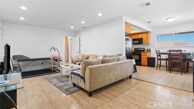 1598 Border Avenue H, Corona, CA 92882