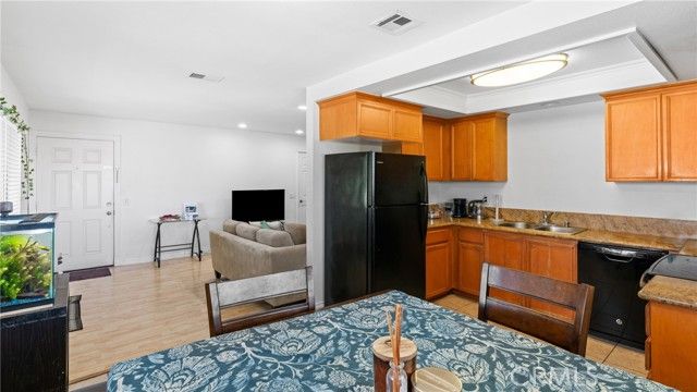 1598 Border Avenue H, Corona, CA 92882