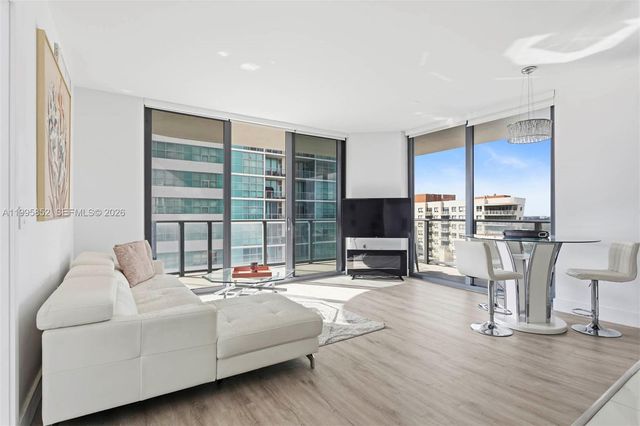 121 NE 34th St 1001, Miami, FL 33137