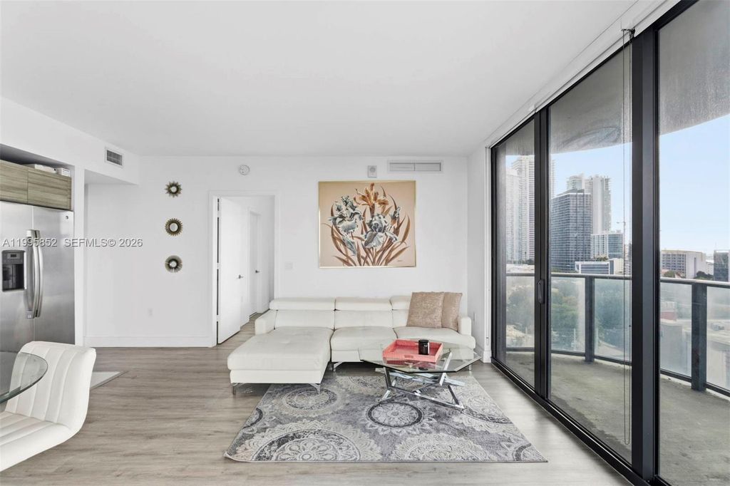 121 NE 34th St 1001, Miami, FL 33137