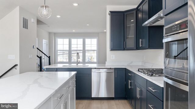 430 GERMANIA ST, Fredericksburg, VA 22401