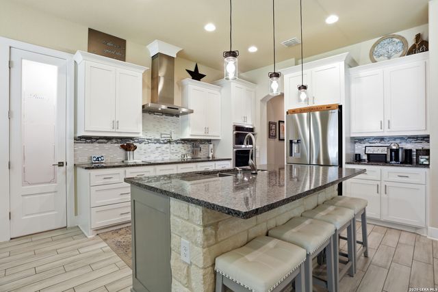 184 Windmill Vly, Spring Branch, TX 78070