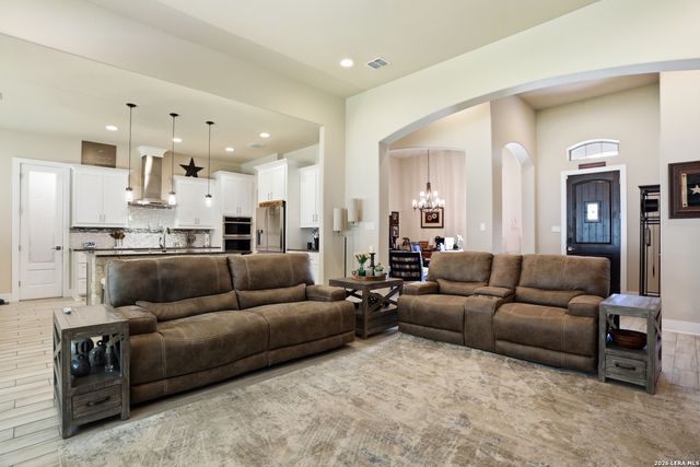 184 Windmill Vly, Spring Branch, TX 78070