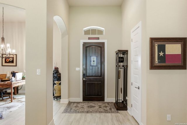 184 Windmill Vly, Spring Branch, TX 78070