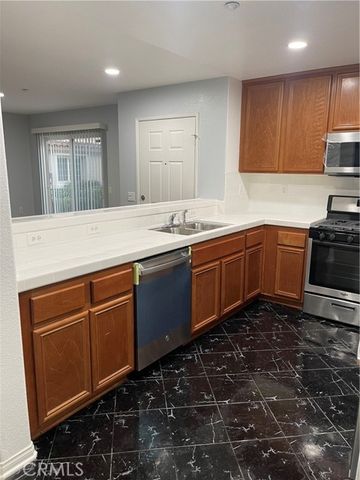 15613 Lasselle Street 18, Moreno Valley, CA 92551