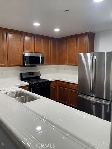 15613 Lasselle Street 18, Moreno Valley, CA 92551