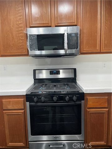 15613 Lasselle Street 18, Moreno Valley, CA 92551